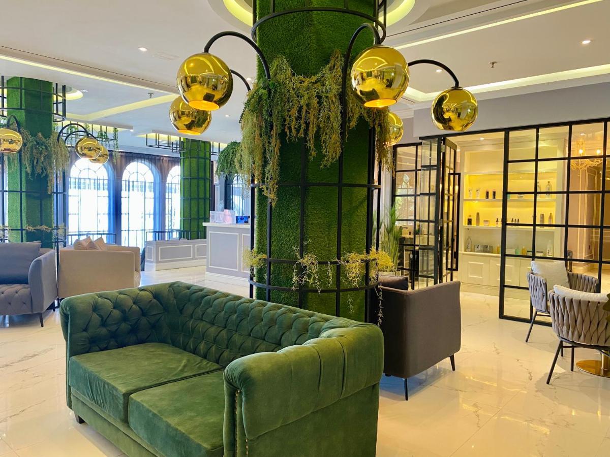 Grand Eska Hotel & Suites Batam Nagoya Eksteriør billede