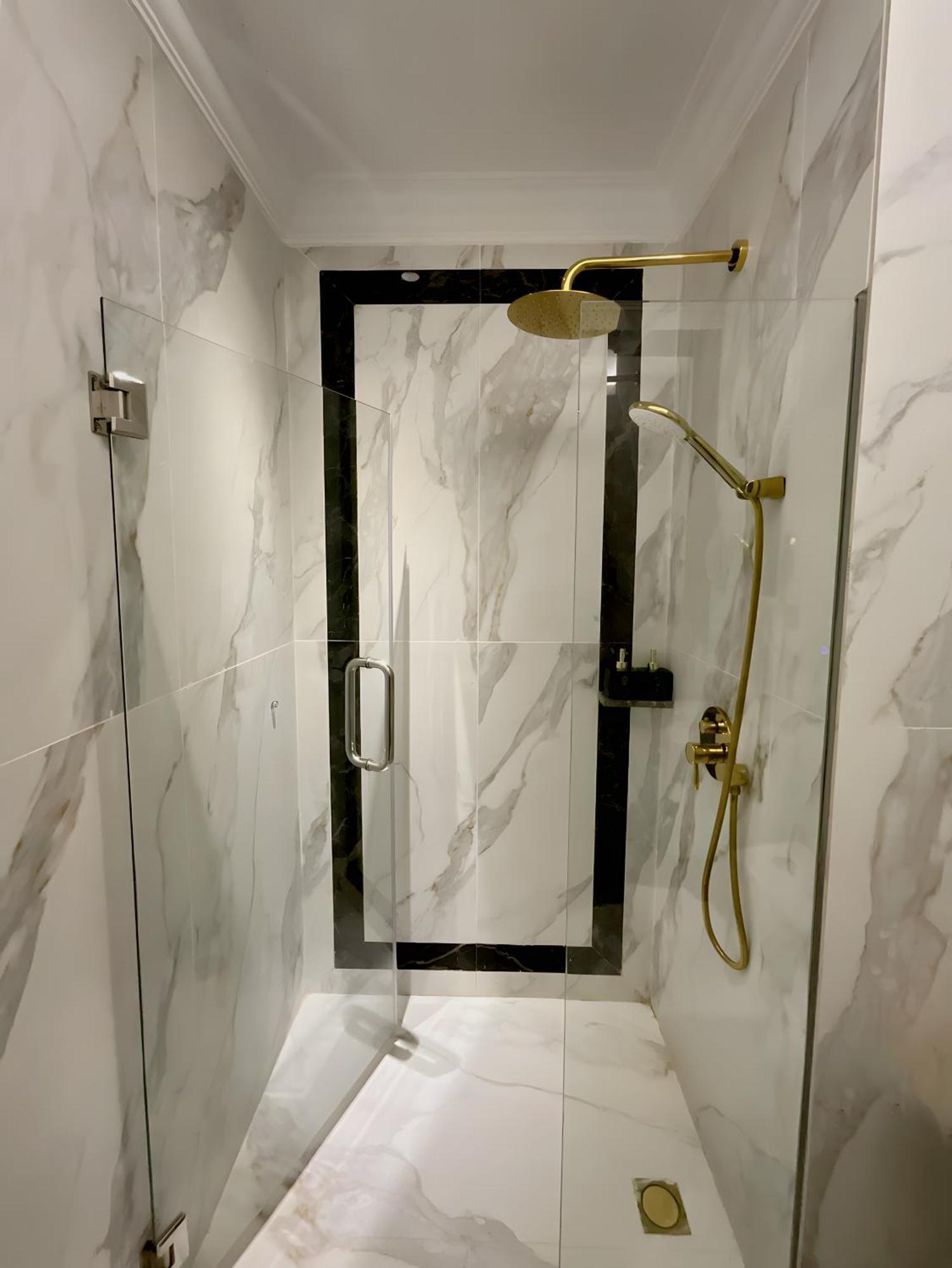 Grand Eska Hotel & Suites Batam Nagoya Eksteriør billede
