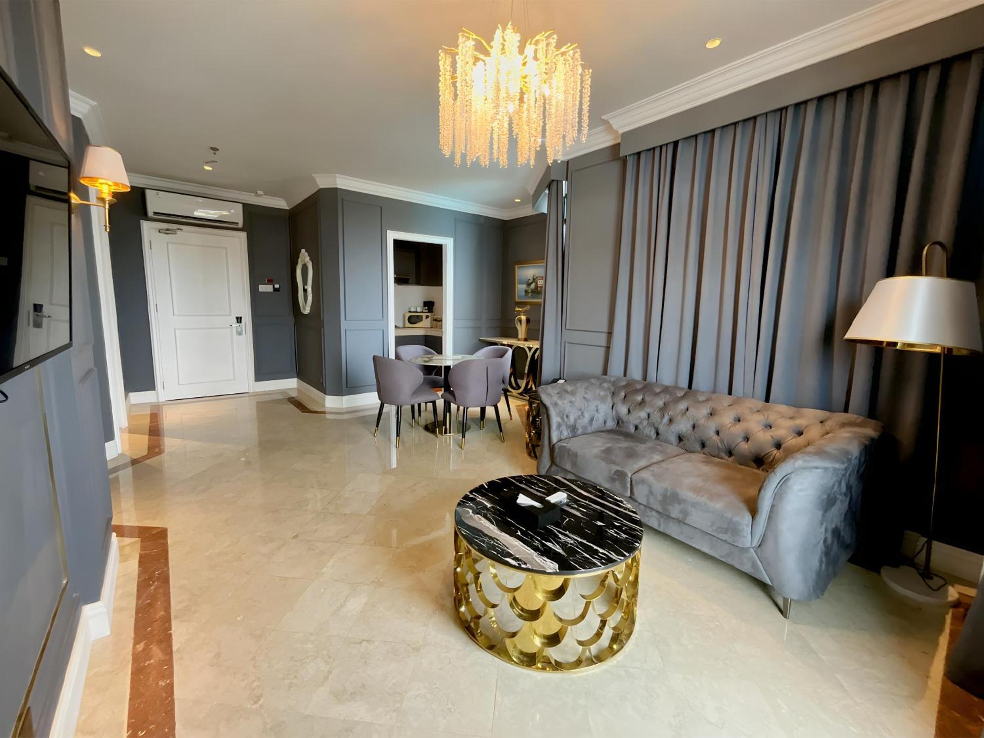 Grand Eska Hotel & Suites Batam Nagoya Eksteriør billede